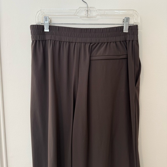 Athleta Pinnacle Brown Pleated Front Wide Leg Stretch Trousers US6 - Picture 5 of 10